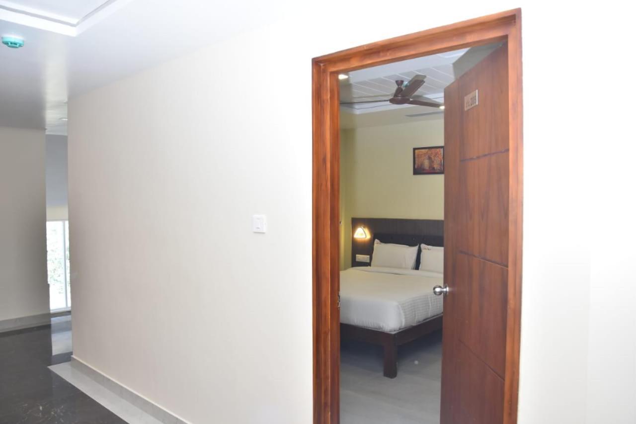 Le Arul Park Hotel กาไรกาล ภายนอก รูปภาพ